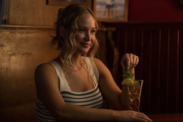 Cười chảy nước mắt với chất liệu h&agrave;i hước v&agrave; duy&ecirc;n d&aacute;ng của Jennifer Lawrence trong V&uacute; Em Dạy Y&ecirc;u - Ảnh 3.