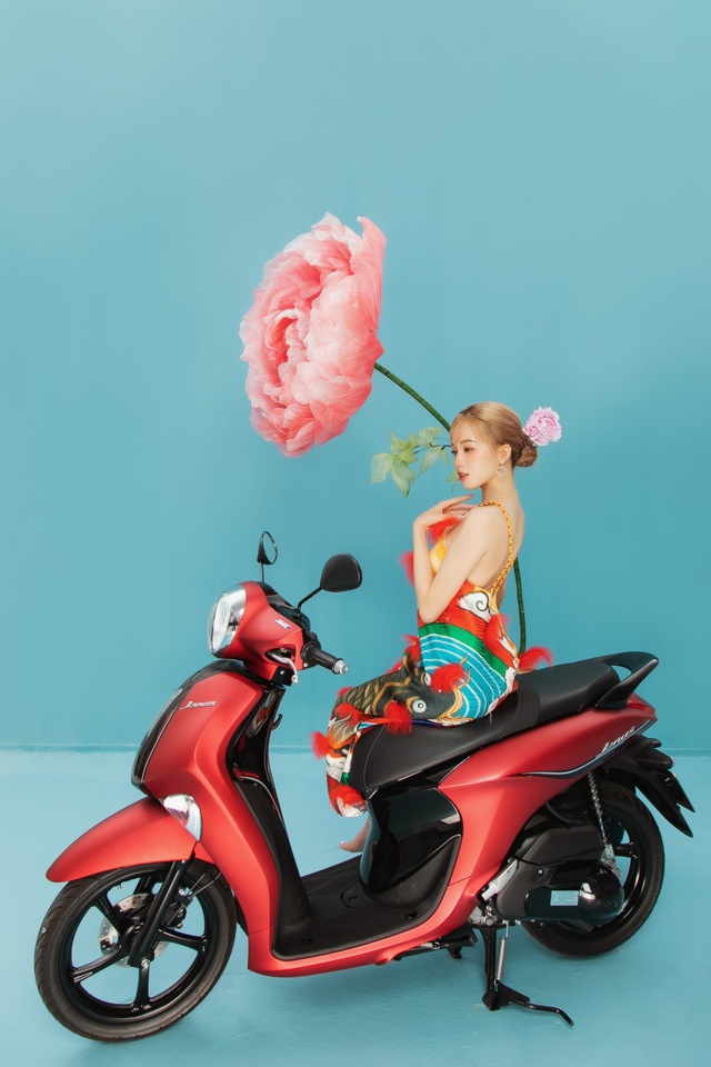 Fanny Trần, M&egrave;o Sao Hỏa m&ecirc; mẩn m&oacute;n phụ kiện si&ecirc;u hot m&ugrave;a h&egrave; n&agrave;y - Ảnh 2.