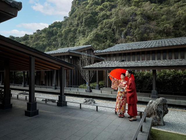 Đi ngược xu hướng lên rừng xuống biển: tắm onsen giữa mùa hè tại Yoko Onsen Quang Hanh đang được ưa chuộng - Ảnh 3.