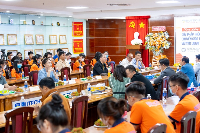 Giải ph&aacute;p đ&agrave;o tạo hiệu quả để sinh vi&ecirc;n Quản trị kinh doanh HUTECH sớm chủ động &ldquo;chọn việc&rdquo; - Ảnh 2.