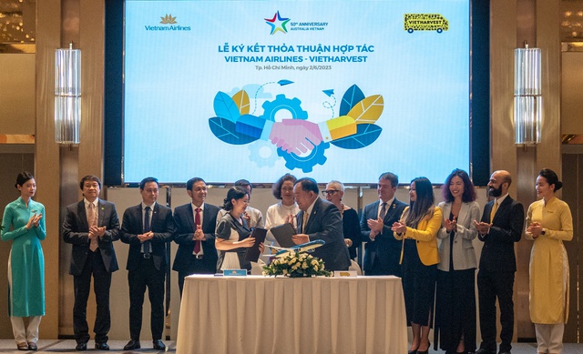 Vietnam Airlines hợp tác cùng VietHarvest tạo văn hoá tiêu thụ thực phẩm bền vững tại Việt Nam - Ảnh 1.