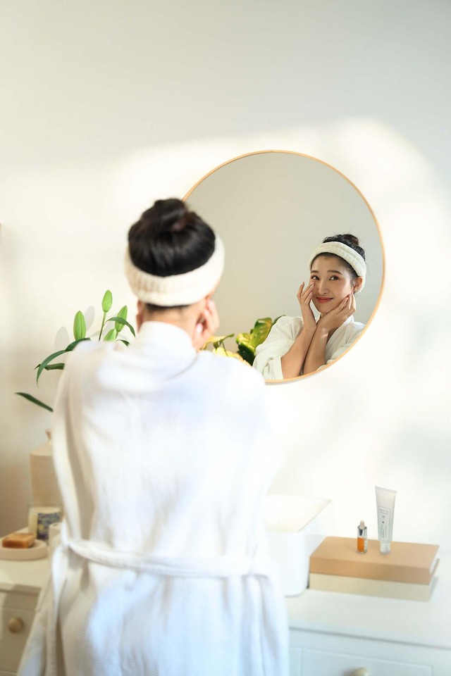 Bộ đ&ocirc;i s&aacute;ng khoẻ m&agrave; &Aacute; hậu Miss World Việt Nam Phương Nhi ưu &aacute;i chọn cho bạn h&egrave; n&agrave;y - Ảnh 2.