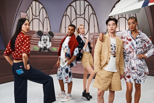 Tommy Hilfiger hợp tác Disney ra mắt bộ sưu tập mới kỷ niệm 100 năm thành lập hãng Disney - Ảnh 2.