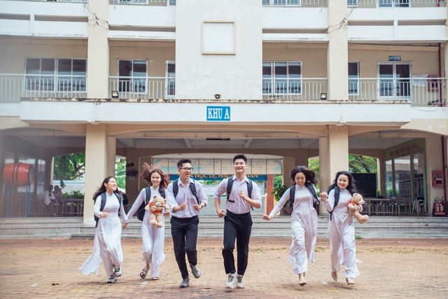 Cơ hội “rinh” giải thưởng “khủng” dành cho học sinh THPT khi tham gia cuộc thi sáng tạo nội dung TikTok do HUTECH phát động - Ảnh 2.
