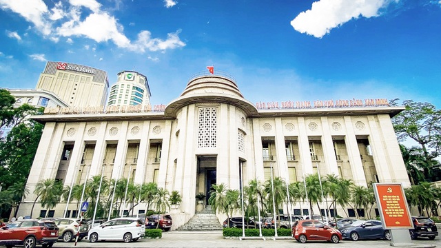 Tỷ giá bất ngờ “nổi sóng” và mối liên hệ với bộ ba “bất khả thi” 13 nhn638157875419515354 16894335885401563330946