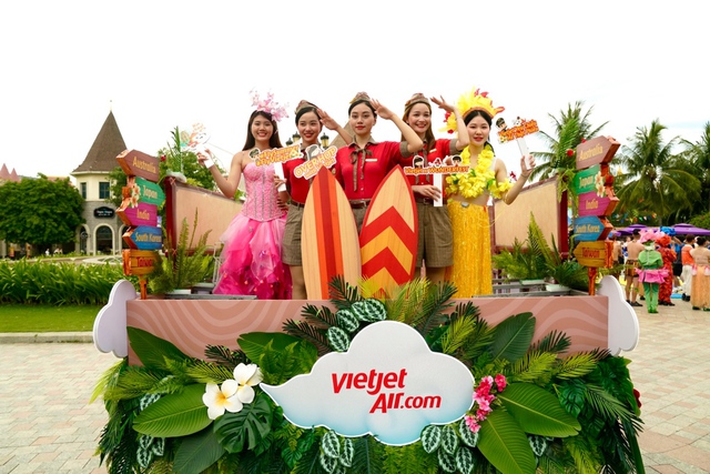 Tưng bừng lễ hội m&ugrave;a h&egrave; c&ugrave;ng Vietjet v&agrave; m&aacute;y bay Amy khắp bốn phương - Ảnh 3.