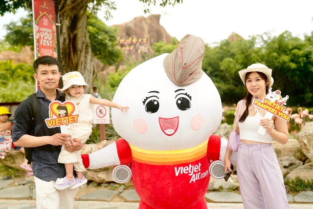 Tưng bừng lễ hội m&ugrave;a h&egrave; c&ugrave;ng Vietjet v&agrave; m&aacute;y bay Amy khắp bốn phương - Ảnh 4.