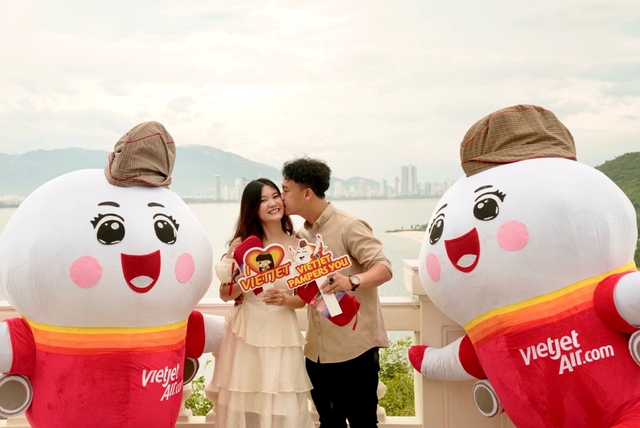 Tưng bừng lễ hội m&ugrave;a h&egrave; c&ugrave;ng Vietjet v&agrave; m&aacute;y bay Amy khắp bốn phương - Ảnh 5.