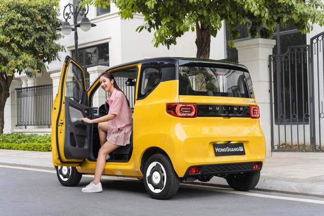 Wuling HongGuang MiniEV - Mẫu xe d&agrave;nh cho ph&aacute;i đẹp - Ảnh 4.
