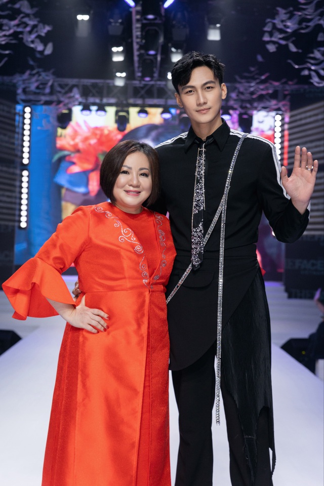 Mạc Trung Ki&ecirc;n: Model nam đắt show bậc nhất Tuần lễ Thời trang Quốc tế Việt Nam - Ảnh 1.