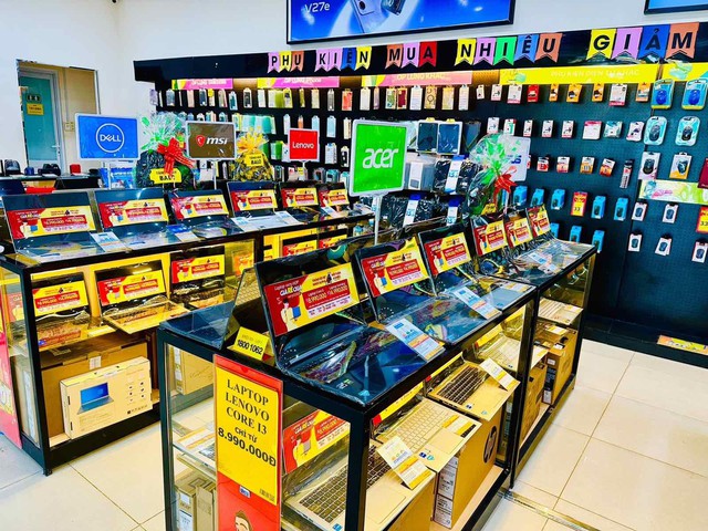 Vừa công bố điểm thi THPT, Thế Giới Di Động đã tặng ngay quà cực “xịn” cho Tân Thủ khoa - Ảnh 3.