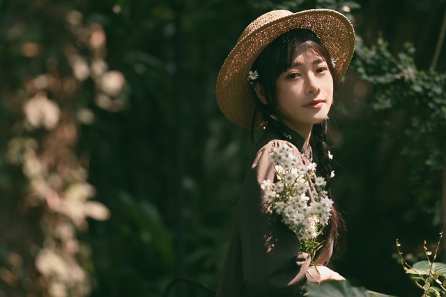Ngắm vẻ đẹp trong veo của n&agrave;ng mẫu Việt sinh vi&ecirc;n trường ĐH FPT H&agrave; Nội - Ảnh 2.