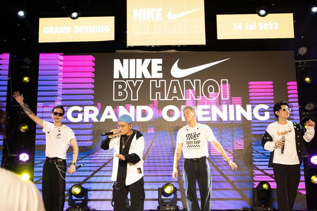 Thương hiệu Nike khai trương cửa h&agrave;ng &ldquo;bản địa ho&aacute; lần đầu xuất hiện tại Việt Nam - Ảnh 3.