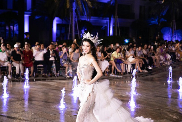 Hai đêm Vietnam Beauty Fashion Fest 4 mãn nhãn quy tụ dàn Hậu đình đám qua bàn tay dàn dựng của tổng đạo diễn Hoàng Nhật Nam - Ảnh 10.