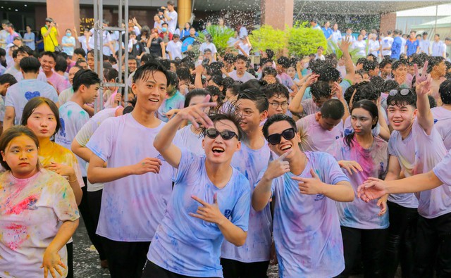 Thế hệ trẻ t&igrave;m đại học: Kh&ocirc;ng đơn giản l&agrave; giảng đường - Ảnh 16.