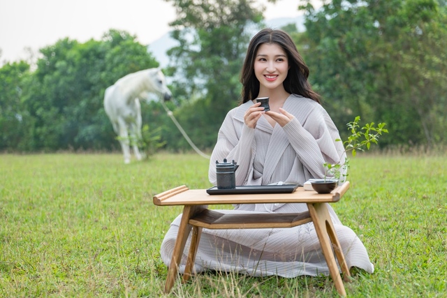 Hai nàng hậu Phương Nhi, Ngọc Thảo trải nghiệm lối sống cà phê Trung Nguyên Legend - Ảnh 6.