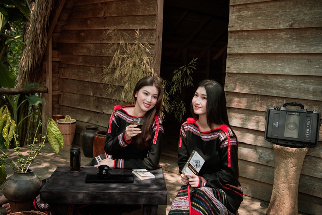Hai nàng hậu Phương Nhi, Ngọc Thảo trải nghiệm lối sống cà phê Trung Nguyên Legend - Ảnh 7.