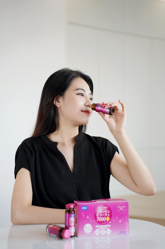 Chỉ th&ecirc;m một bước uống collagen, l&agrave;n da c&ocirc; n&agrave;ng U30 thay đổi bất ngờ - Ảnh 4.