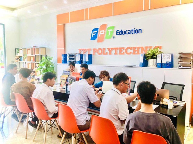 Loạt ng&agrave;nh hot khiến 2k5 m&ecirc; đắm, cơ hội việc l&agrave;m rộng mở - Ảnh 2.