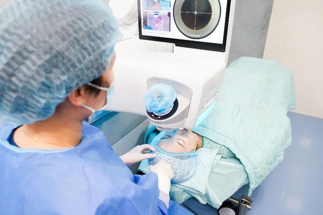 B&iacute; quyết tho&aacute;t cận nhanh như chớp, an to&agrave;n lại chẳng đau nhưng nhiều người chưa biết - Ảnh 2.