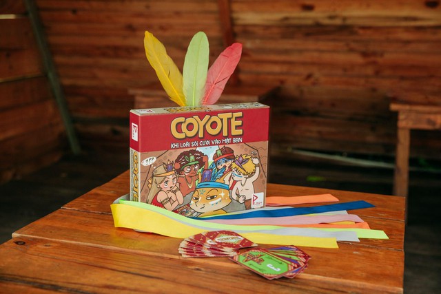 Coyote - khi loài sói cười vào mặt bạn: Board game siêu vui chính thức có mặt tại Việt Nam - Ảnh 2.