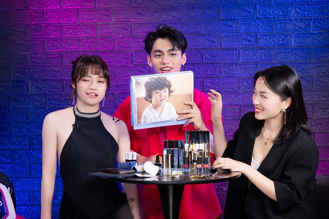 Lần đầu l&agrave;m livestreamer, MONO khiến 16.000 sản phẩm được chốt đơn v&egrave;o v&egrave;o - Ảnh 8.