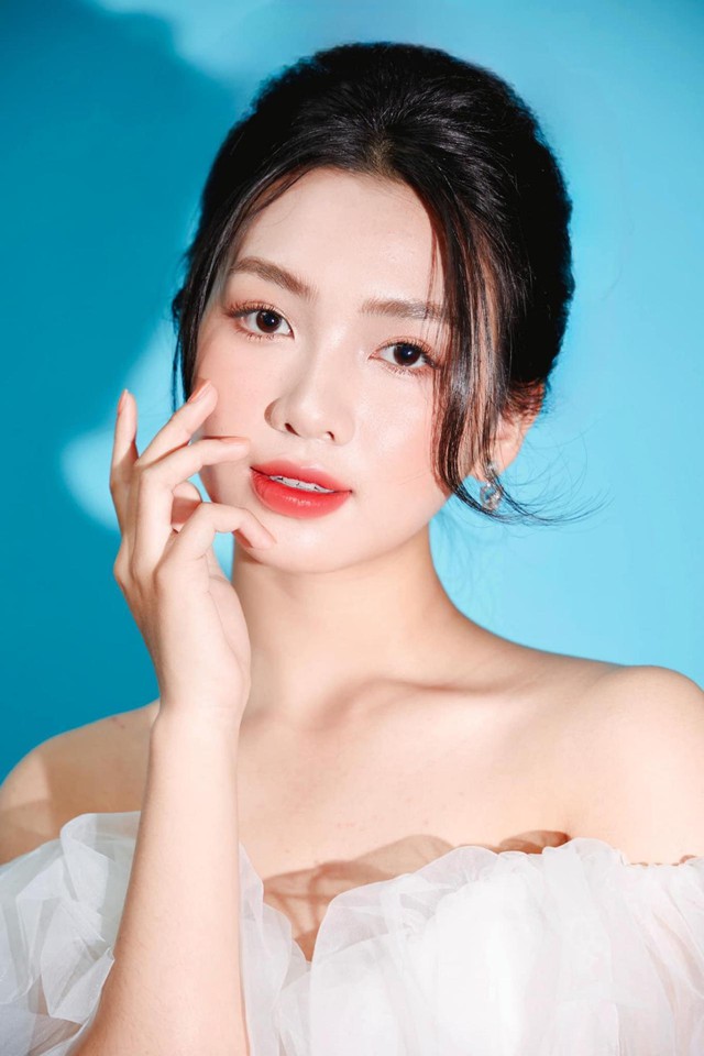 D&agrave;n nữ sinh BTEC FPT g&acirc;y thương nhớ với nhan sắc đỉnh cao, thần th&aacute;i ngời ngời - Ảnh 1.