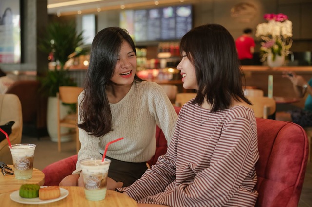 S&aacute;ng cuối tuần trong l&agrave;nh, c&ograve;n g&igrave; tuyệt hơn một buổi c&agrave; ph&ecirc;, check-in ng&agrave;y lập thu - Ảnh 2.