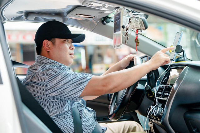 Những chuyến xe c&ocirc;ng nghệ gắn kết những người xa lạ trở th&agrave;nh anh em một nh&agrave; - Ảnh 3.