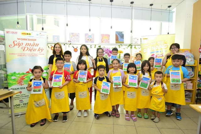 S&aacute;ng tạo v&ocirc; hạn c&ugrave;ng m&agrave;u sắc tại workshop mỹ thuật Akooland Studio - Ảnh 4.