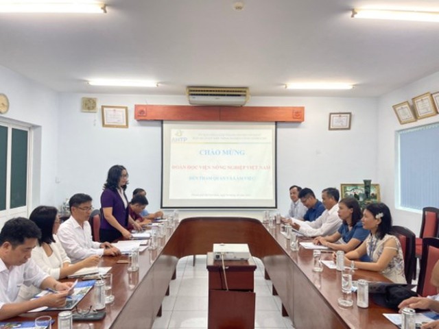Học viện N&ocirc;ng nghiệp Việt Nam tăng cường hợp t&aacute;c với khối doanh nghiệp - Ảnh 4.