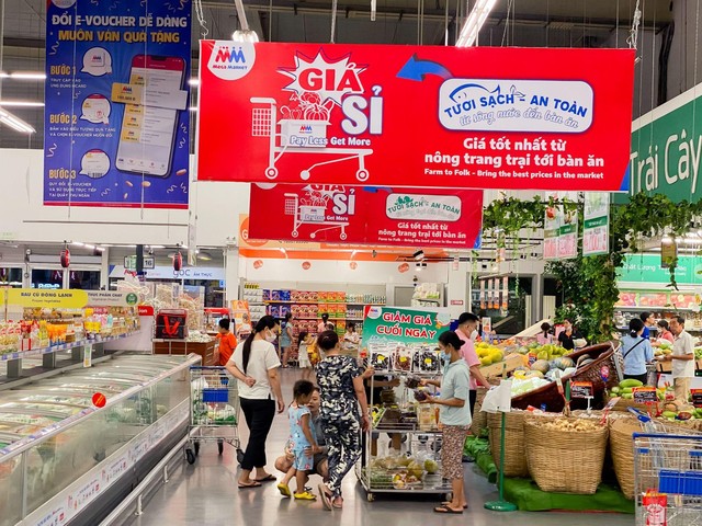 Người tiêu dùng thỏa sức mua sắm dịp lễ 2/9: Hàng loạt siêu thị khuyến mãi khủng lên đến 50% - Ảnh 4.