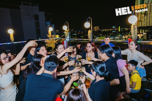 Heli Beer Garden - Rooftop mới toanh có view Landmark 81 siêu đẹp ở TP.HCM - Ảnh 4.