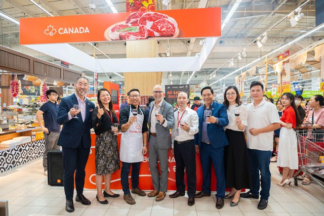 B&ograve; sạch nu&ocirc;i từ đại mạch Canada c&oacute; mặt tại Big C Thăng Long - Ảnh 3.