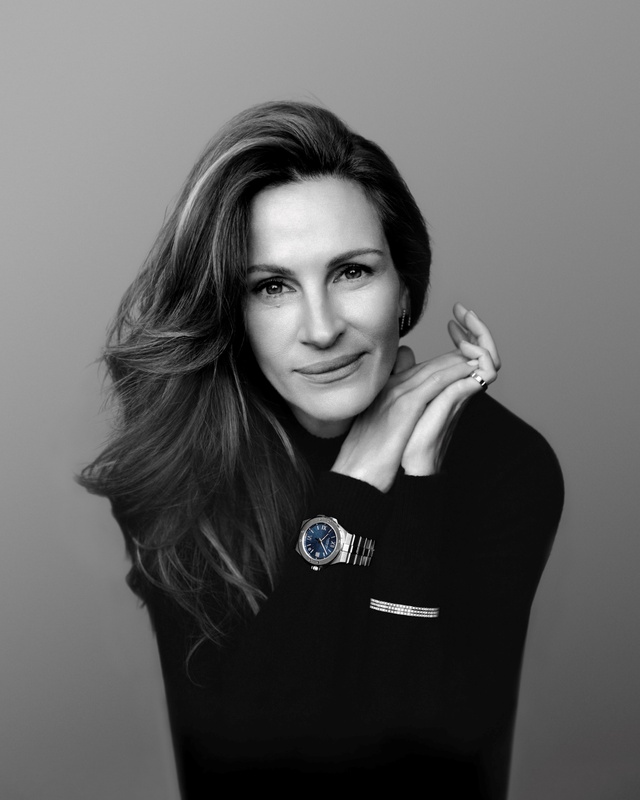 Chopard Ice Cube: “Chuỗi băng” sành điệu trên tay Karina và Julia Roberts - Ảnh 1.