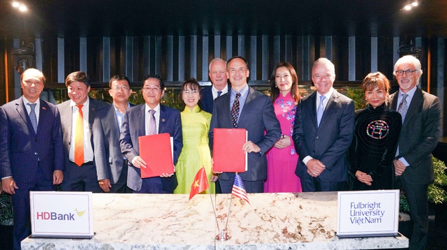 Đại học Fulbright Việt Nam và HDBank ký kết cung cấp vốn đối ứng - Ảnh 1.