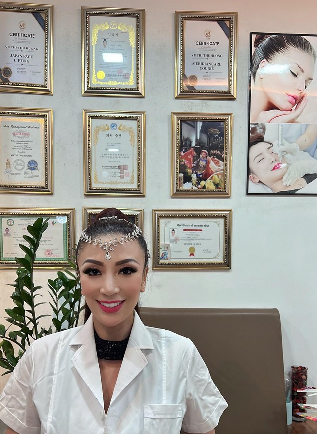 Vũ Thị Thu Hường, người phụ nữ Việt đăng quang World Madam Singapore 2023 - Ảnh 3.