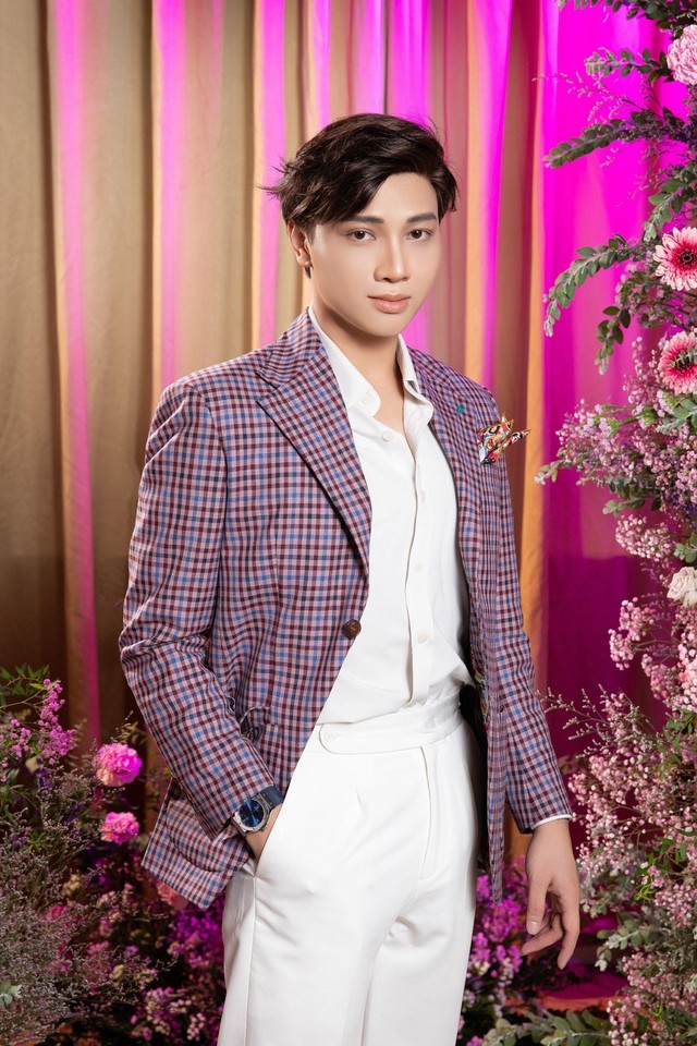 CEO Vũ Thái công bố cuộc thi Mrs International Global Vietnam 2023 và chuỗi dự án Crystal Star Entertainment - Ảnh 1.
