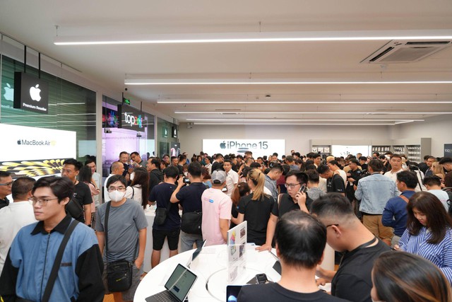 Những dấu ấn nổi bật từ chiếc iPhone 15 series tại TopZone - Tận hưởng trải nghiệm thú vị!