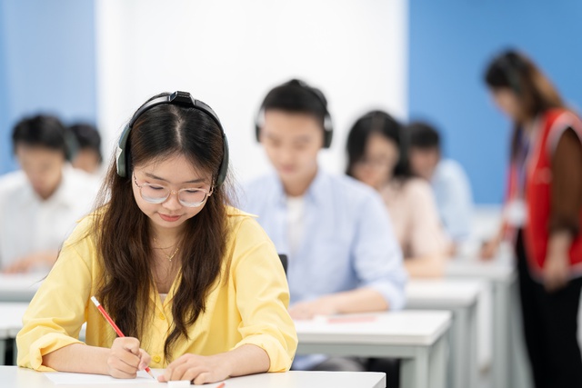 Hội đồng Anh ra mắt “IELTS Ready Premium” - nền tảng ôn luyện cá nhân hóa cho thí sinh IELTS - Ảnh 1.