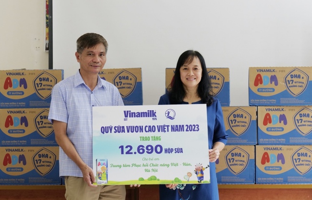 Hơn 1 triệu ly sữa tiếp tục đồng h&agrave;nh c&ugrave;ng trẻ nhỏ đ&oacute;n ch&agrave;o năm học mới - Ảnh 3.