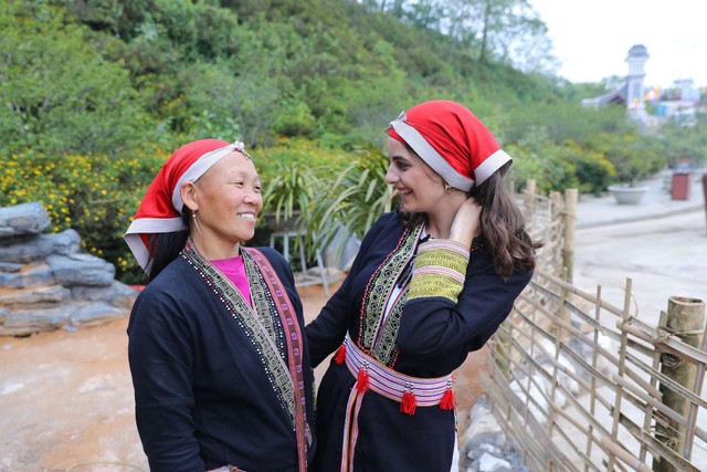 6 trải nghiệm nhất định phải thử ở Bản M&acirc;y Fansipan - Ảnh 7.