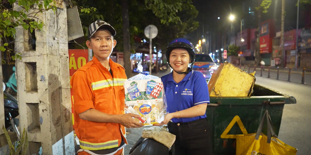 FPT Long Ch&acirc;u &ldquo;trao Tết&rdquo; đến mọi nh&agrave; - Ảnh 1.