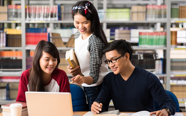 VIB d&agrave;nh nhiều ưu đ&atilde;i cho sinh vi&ecirc;n Đại học Quốc tế Hồng B&agrave;ng khi thanh to&aacute;n học ph&iacute; - Ảnh 1.