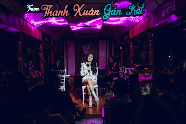 Sao Việt kể lại những lần đầu tiên trên Chuyến tàu thanh xuân mãi mãi của Nguyên Xuân - Ảnh 3.