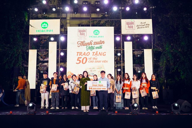 Sao Việt kể lại những lần đầu tiên trên Chuyến tàu thanh xuân mãi mãi của Nguyên Xuân - Ảnh 8.