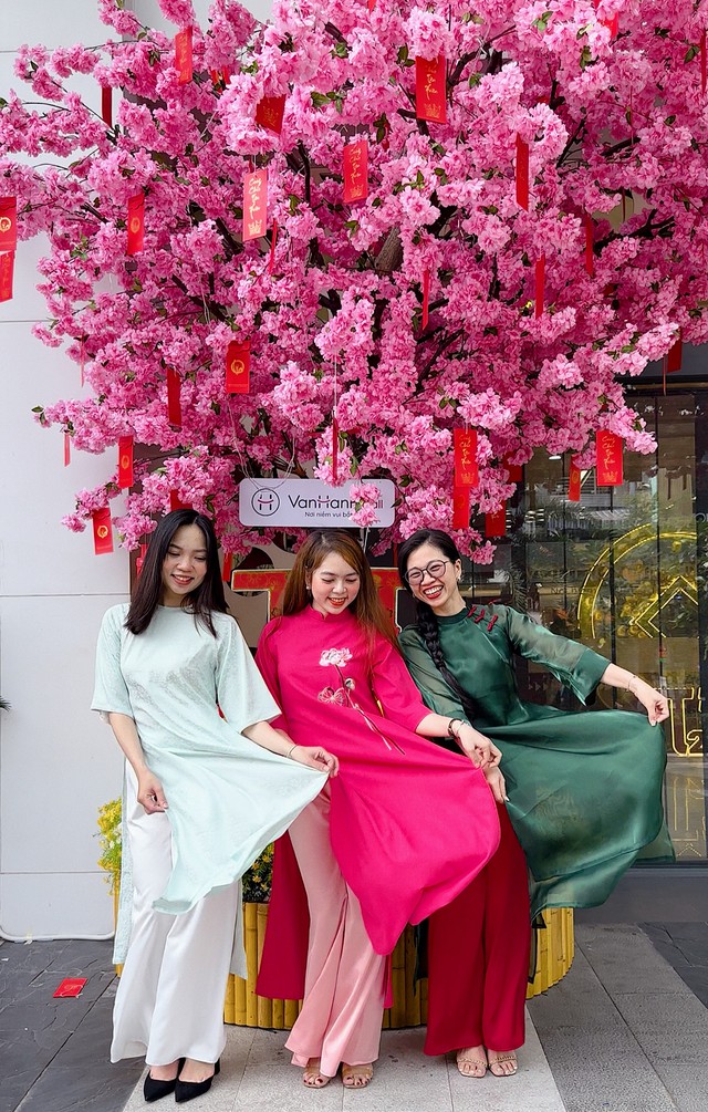 Ch&agrave;o xu&acirc;n 2024 - Ch&agrave;o Vạn Hạnh Mall - Ảnh 4.