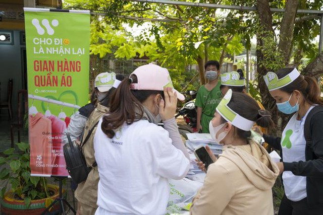 Cởi mở - khoác Tết rực rỡ - chiến dịch thương hiệu thời trang Lime Orange đồng hành cùng Hoa hậu Nguyễn Thúc Thùy Tiên - Ảnh 3.