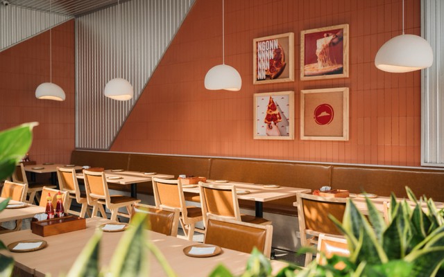 Phi&ecirc;n bản mới Pizza Hut Signature Nguyễn Thị Thập c&oacute; g&igrave; đặc biệt? - Ảnh 2.
