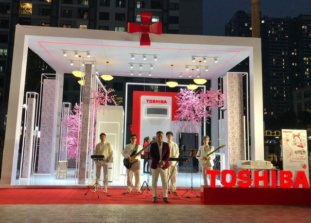 C&oacute; g&igrave; hấp dẫn tr&ecirc;n chuyến xe &ldquo;Đến Trạm Tết Thịnh&rdquo; của Toshiba m&agrave; khiến nh&agrave; nh&agrave; c&ugrave;ng tham gia hưởng ứng - Ảnh 5.